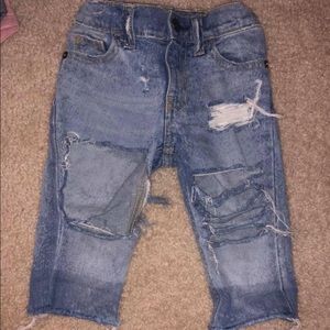 Toddler Distressed Jeans (Size 3T)